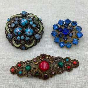 Three Antique Brooches lot
